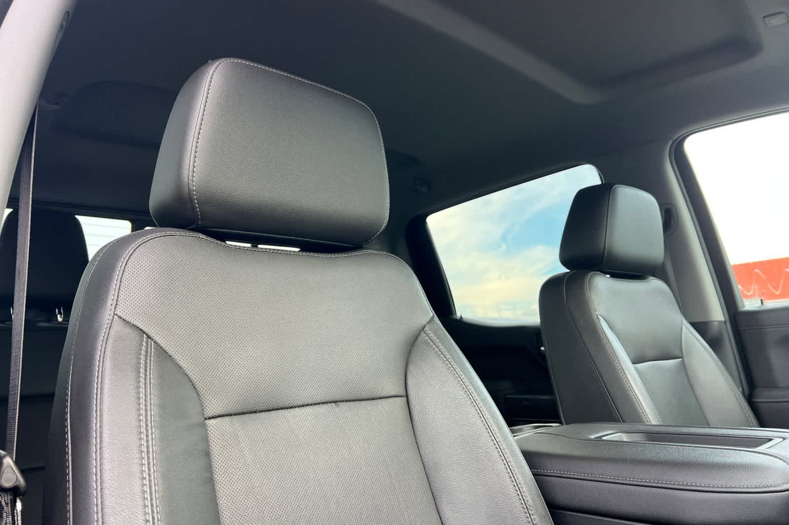 Thumbnail: 2019 Chevrolet Silverado 1500 - 17