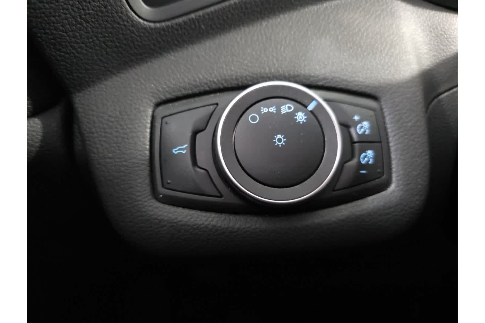 Thumbnail: 2017 Ford Escape - 29