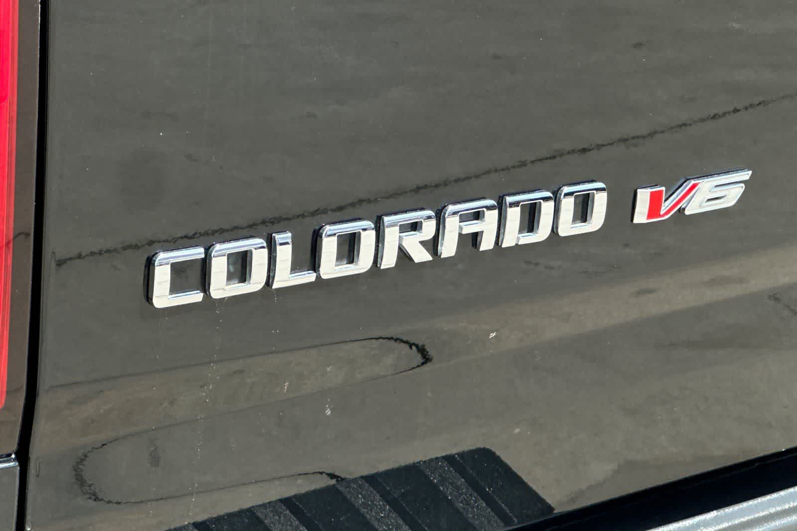 Thumbnail: 2019 Chevrolet Colorado - 32