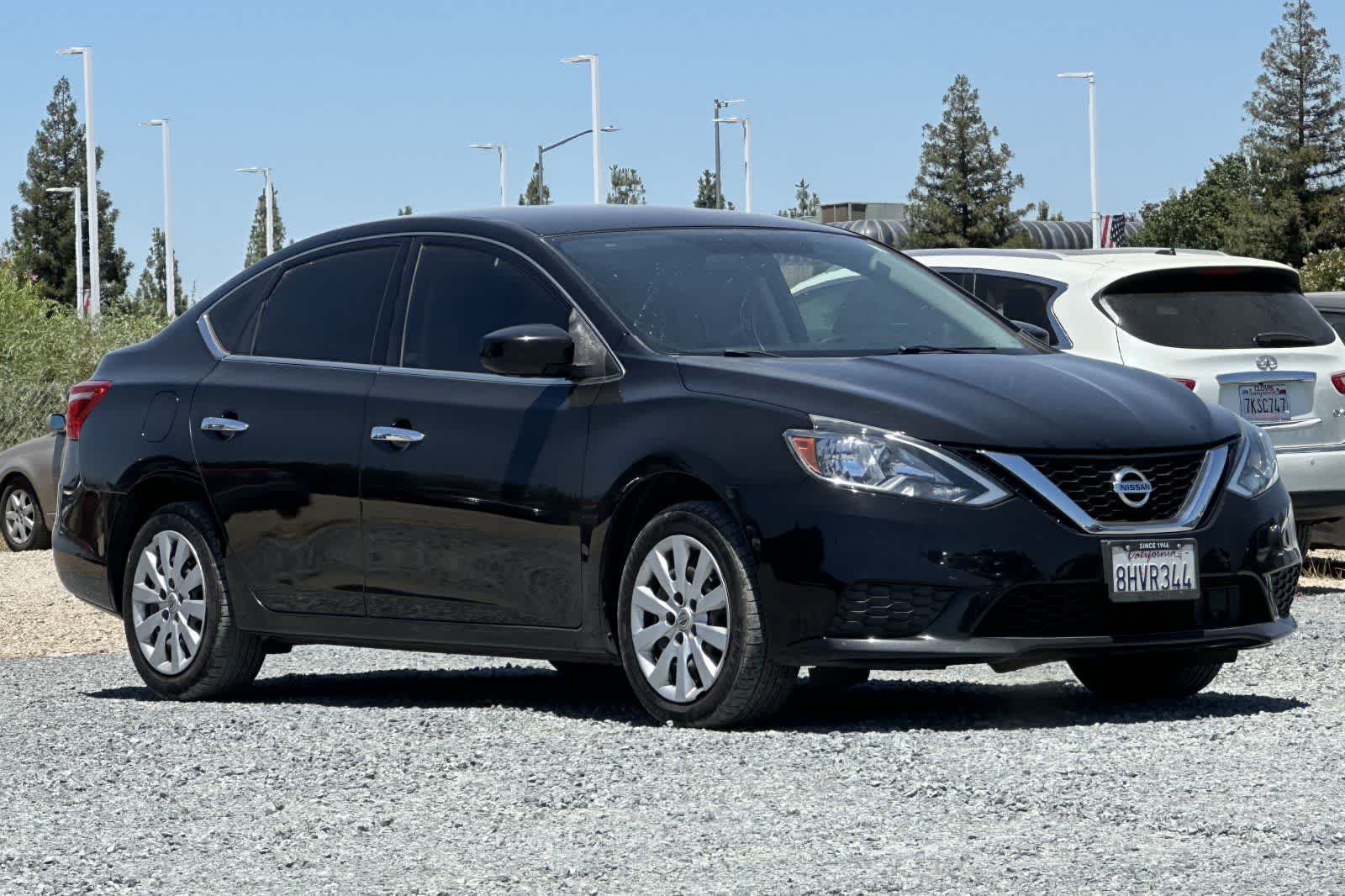 Thumbnail: 2019 Nissan Sentra - 10
