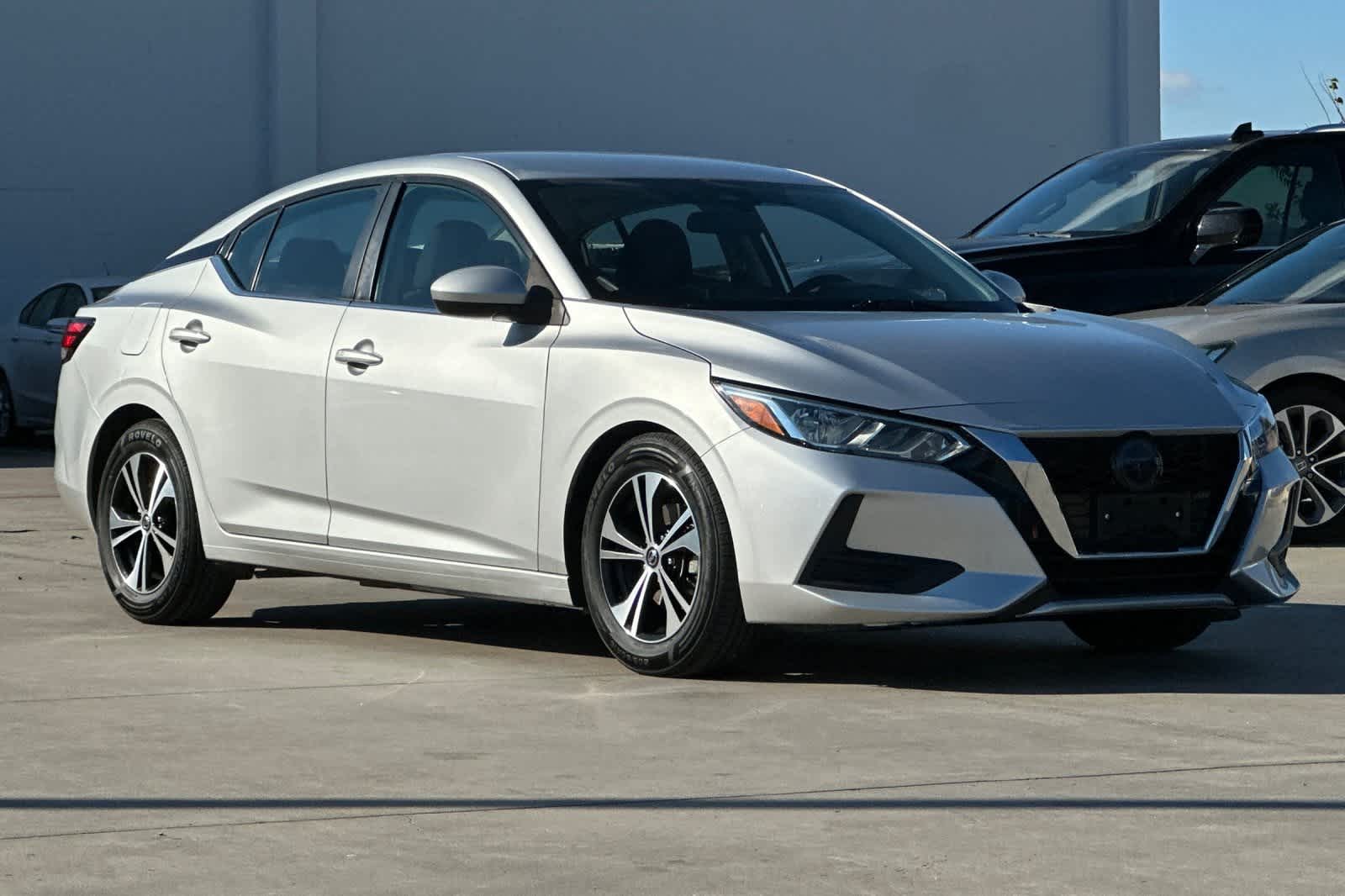 Thumbnail: 2022 Nissan Sentra - 10