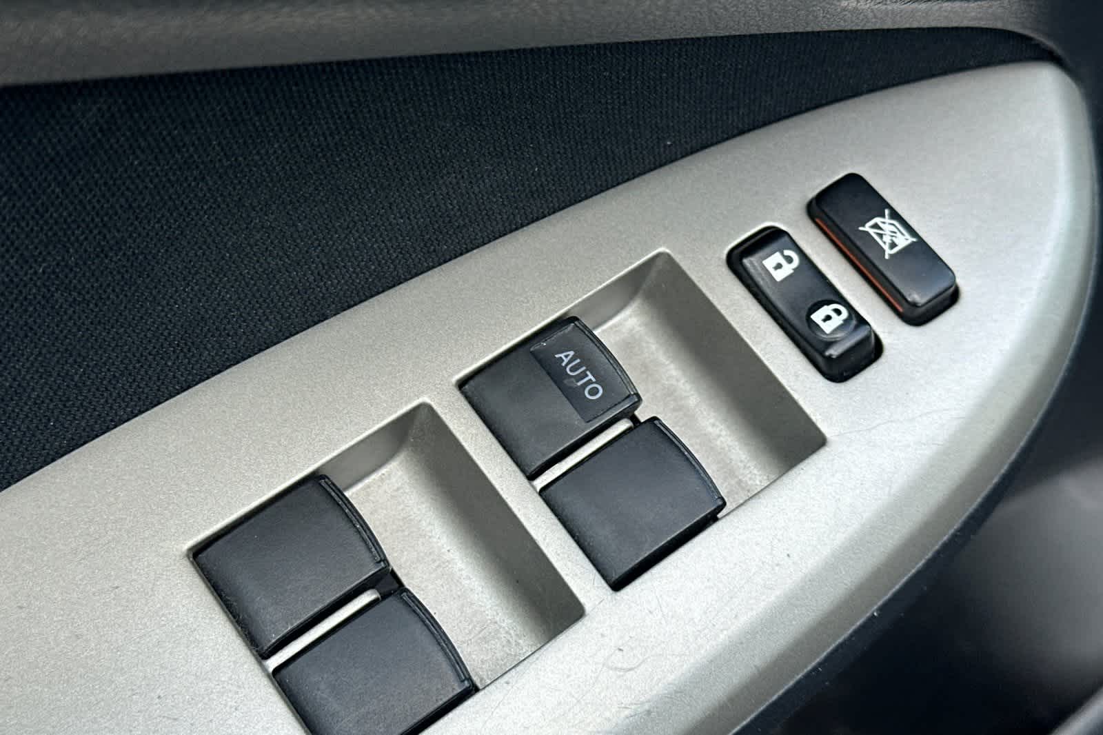 Thumbnail: 2013 Toyota Corolla - 14