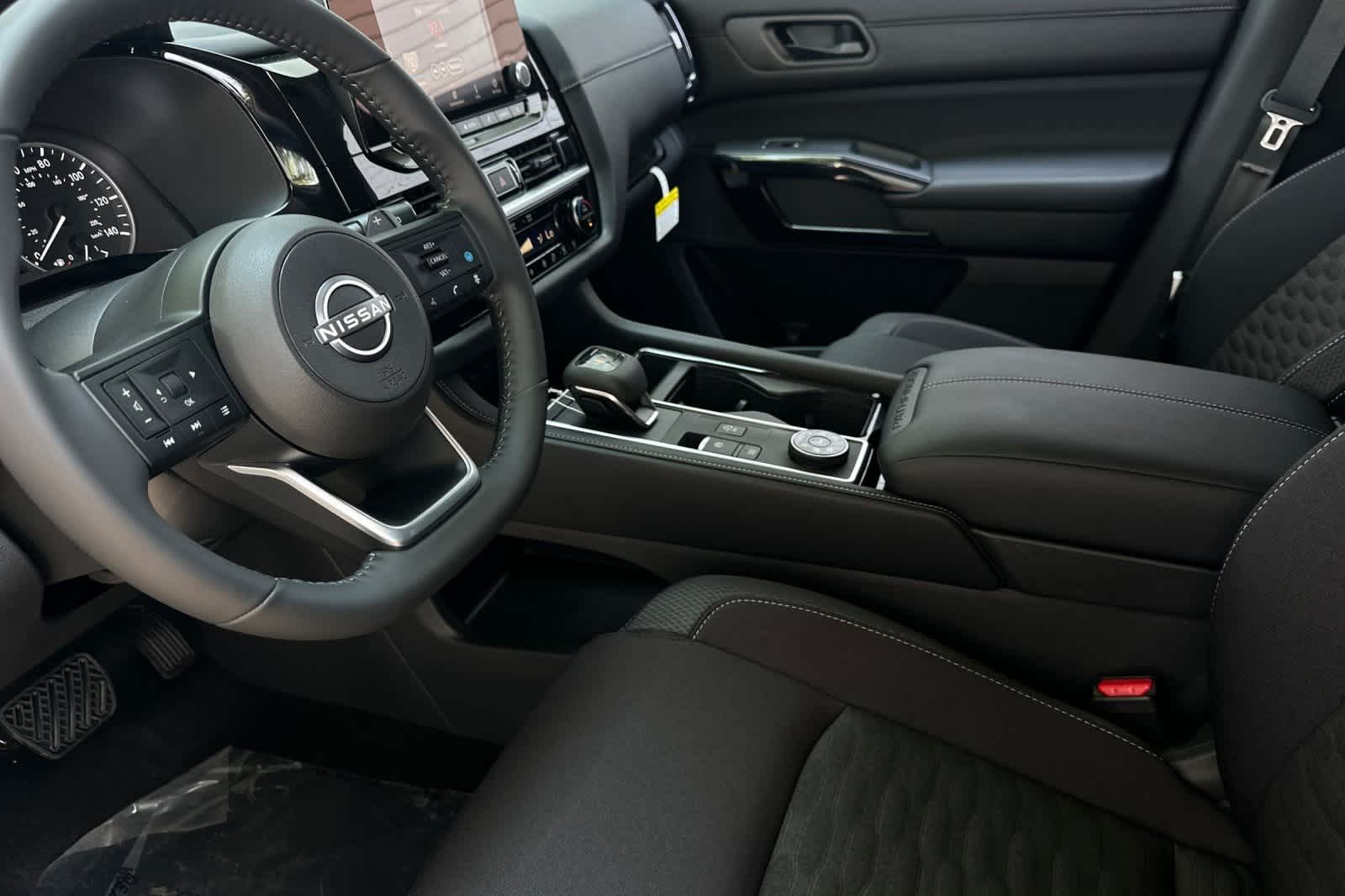 Thumbnail: 2025 Nissan Pathfinder - 12