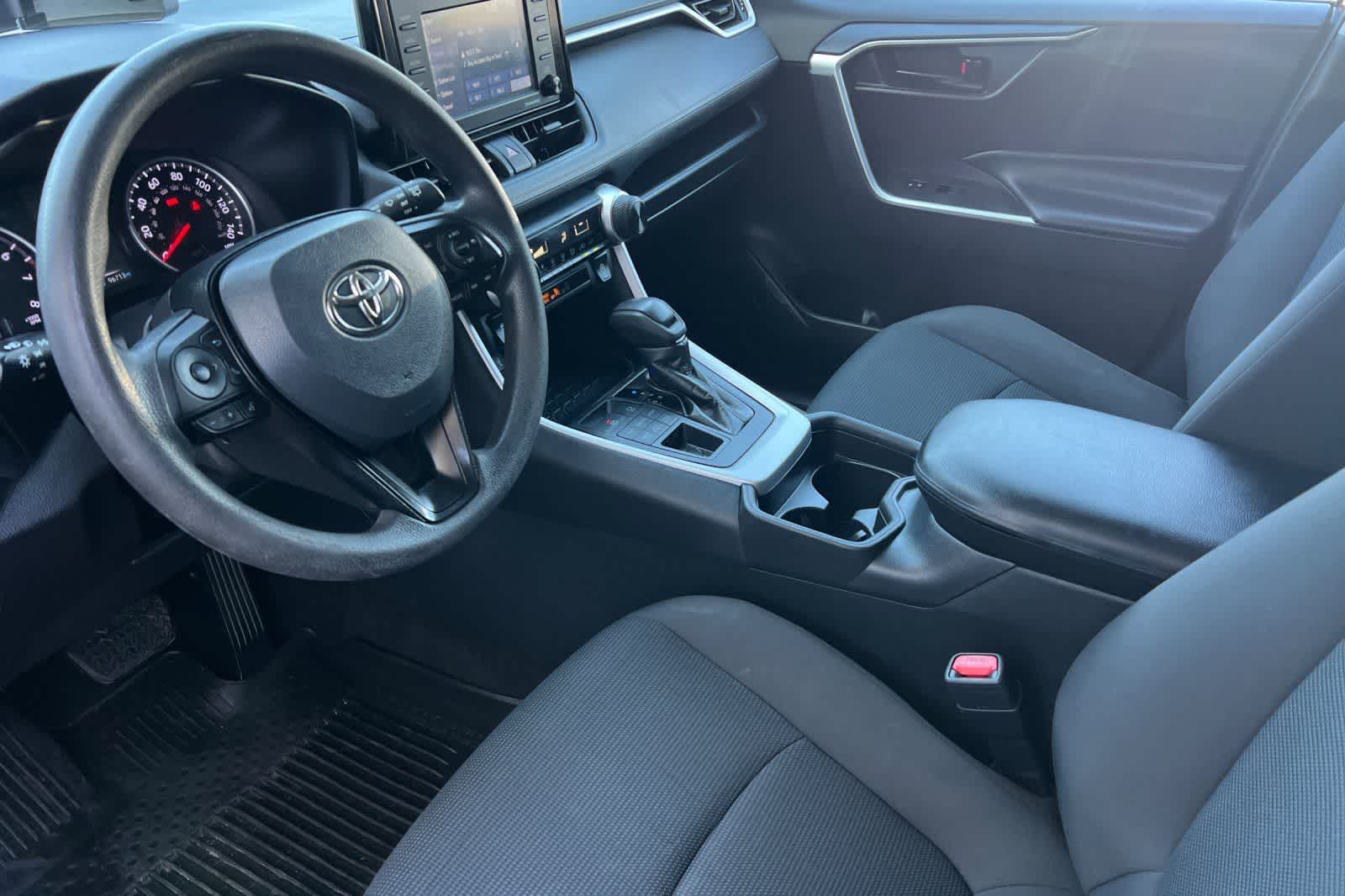 Thumbnail: 2021 Toyota RAV4 - 12