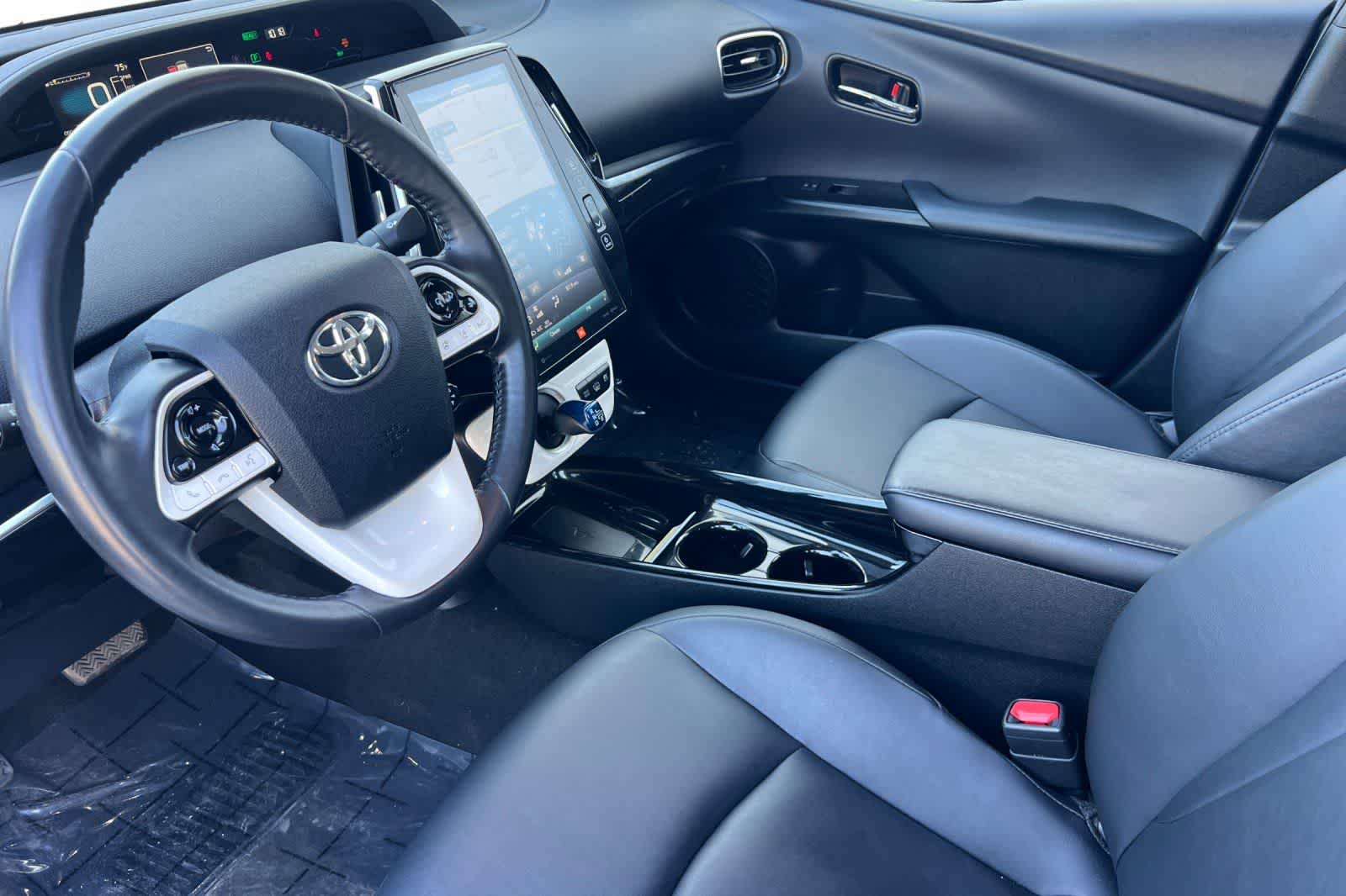 Thumbnail: 2019 Toyota Prius Prime - 12