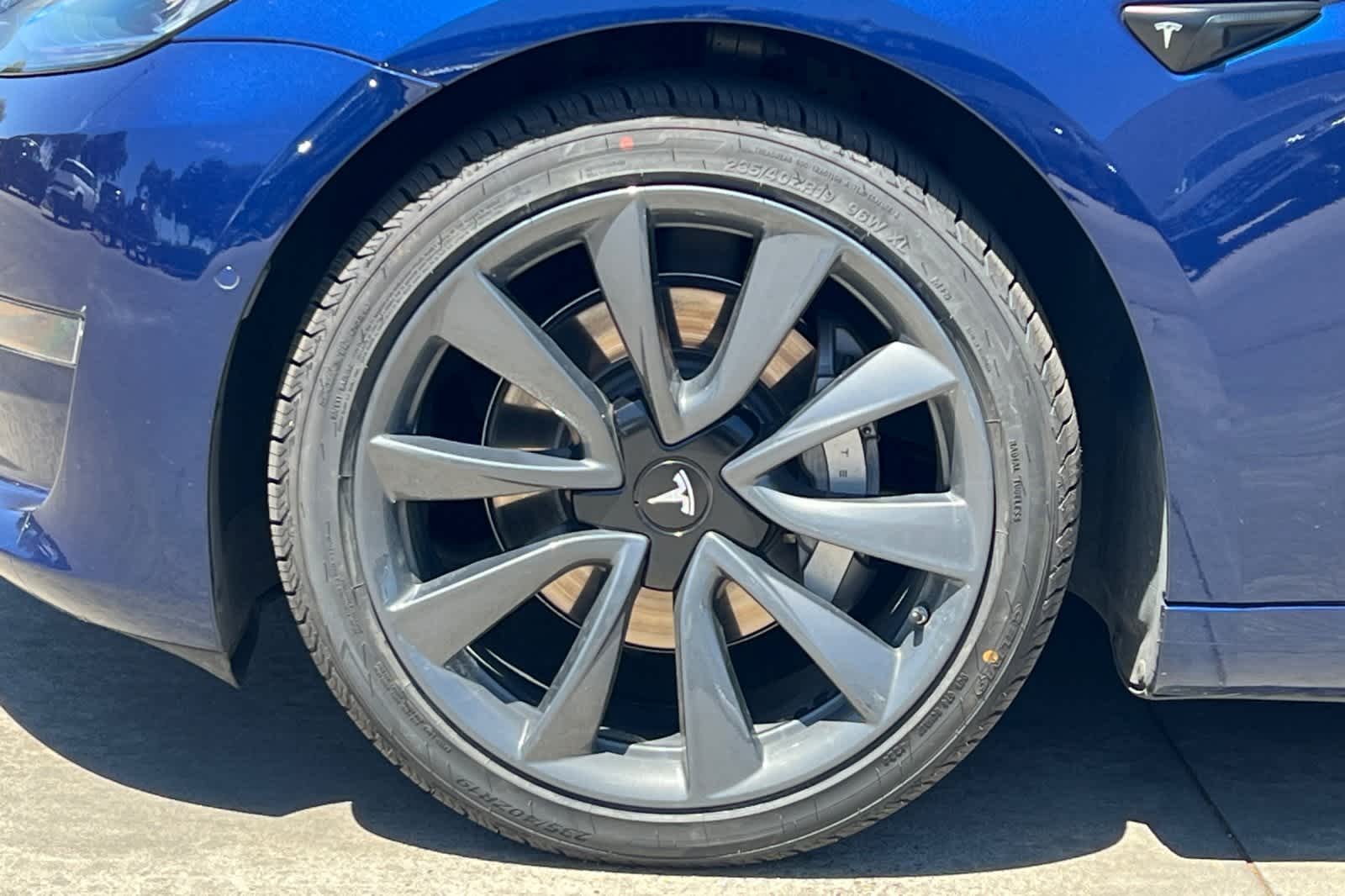 Thumbnail: 2018 Tesla Model 3 - 12