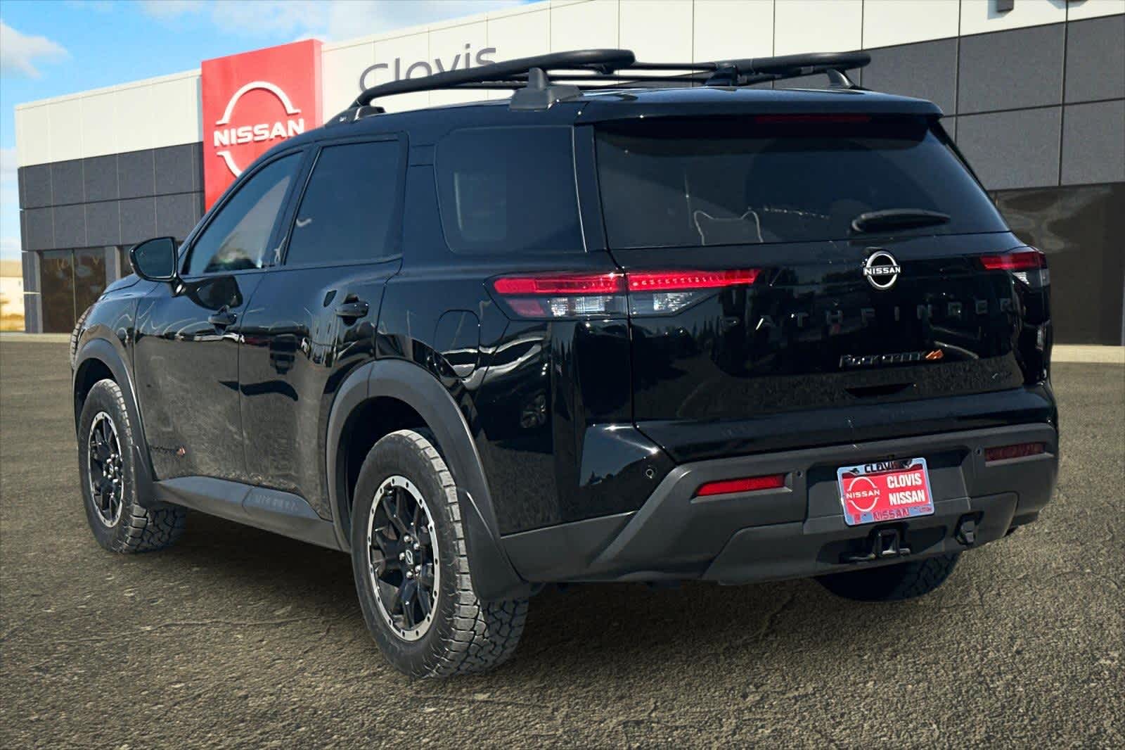 Thumbnail: 2023 Nissan Pathfinder - 7