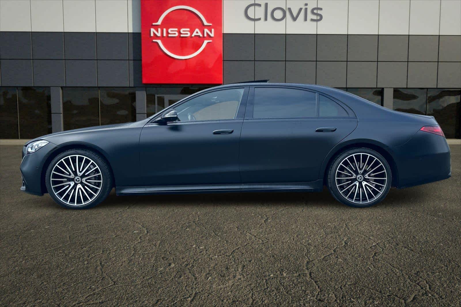 Thumbnail: 2023 Mercedes-Benz S-Class - 6