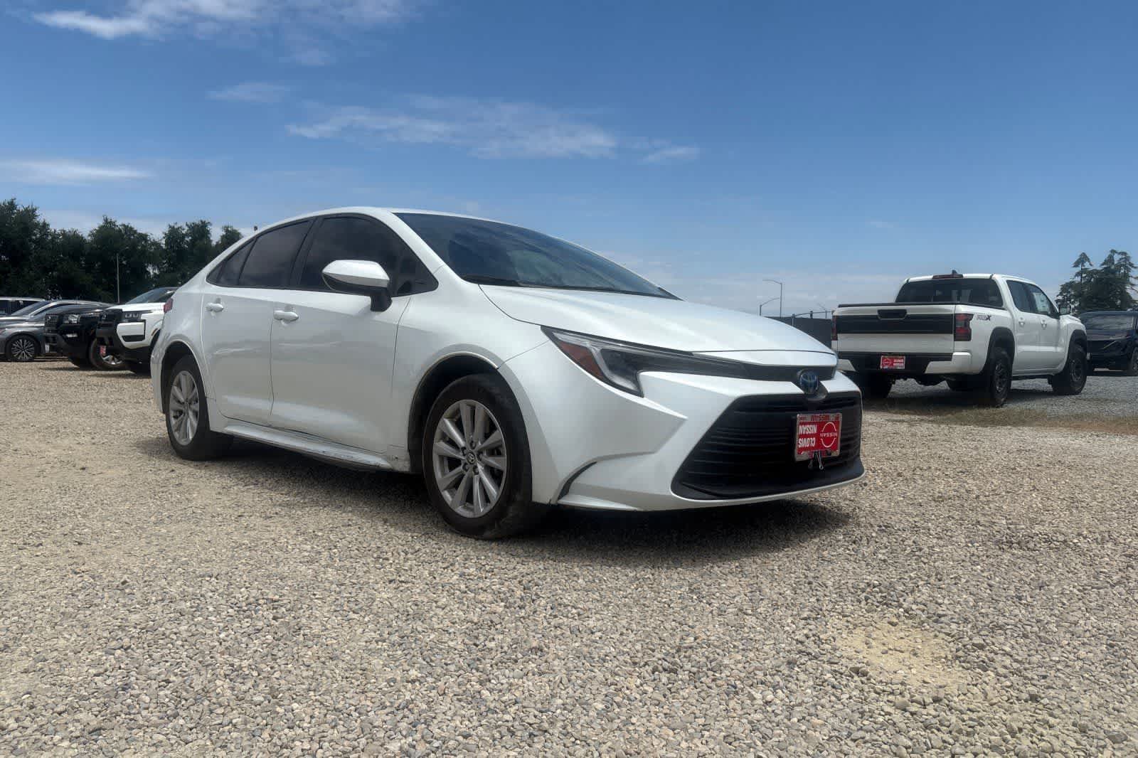 Thumbnail: 2023 Toyota Corolla - 10
