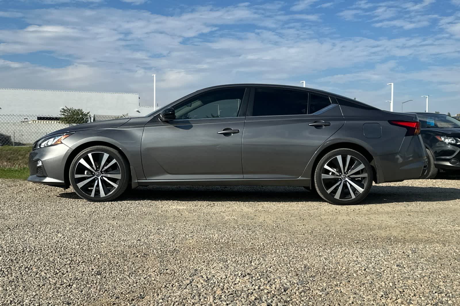 Thumbnail: 2022 Nissan Altima - 6