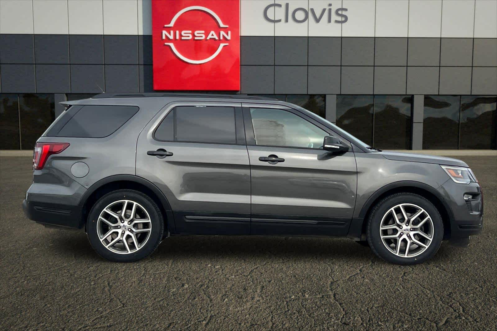 Thumbnail: 2018 Ford Explorer - 9