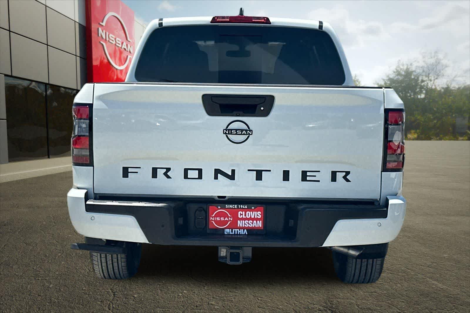 Thumbnail: 2026 Nissan Frontier - 8
