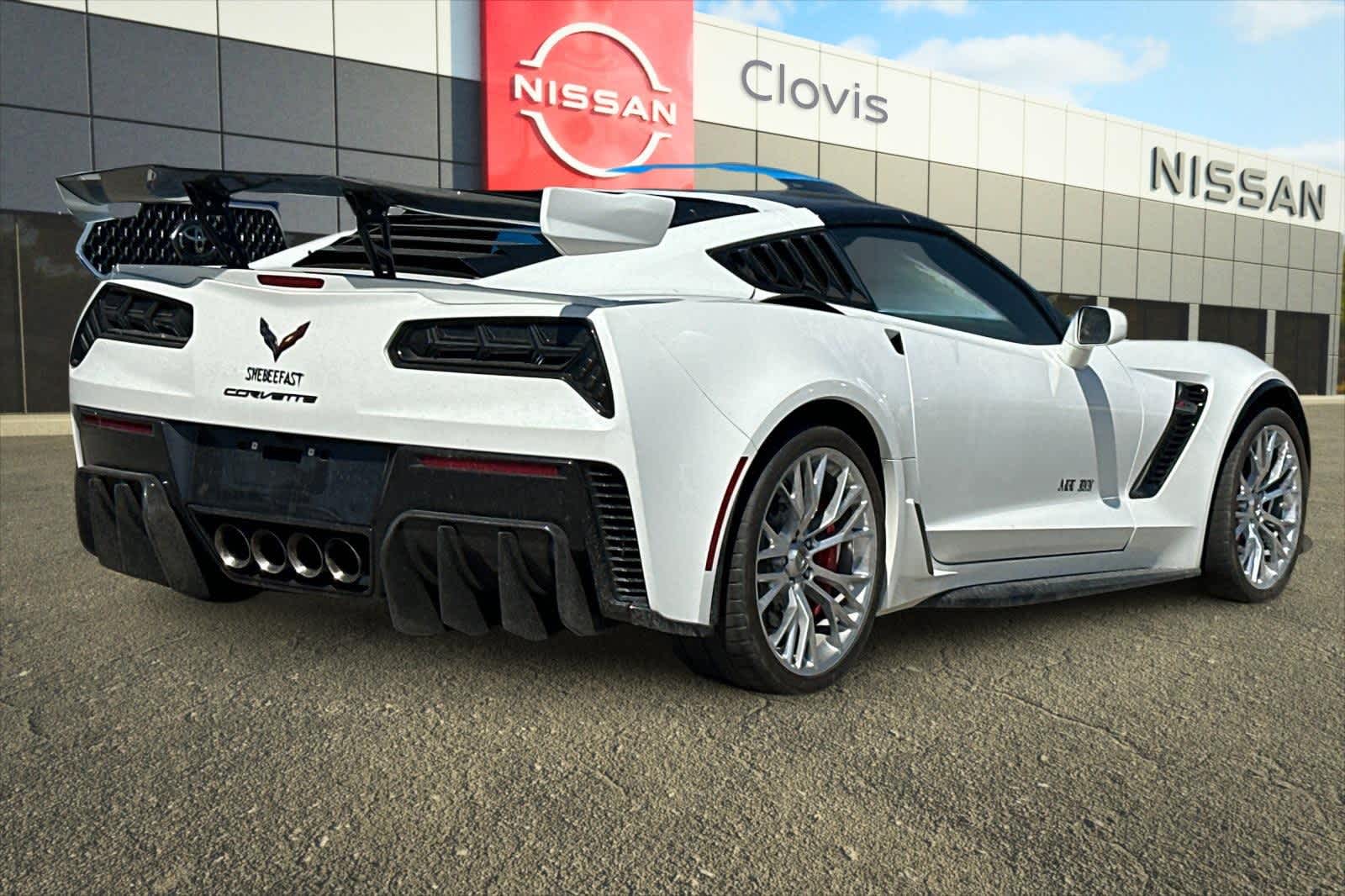 Thumbnail: 2018 Chevrolet Corvette - 3
