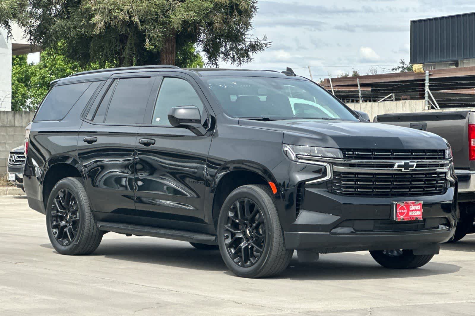Thumbnail: 2022 Chevrolet Tahoe - 10