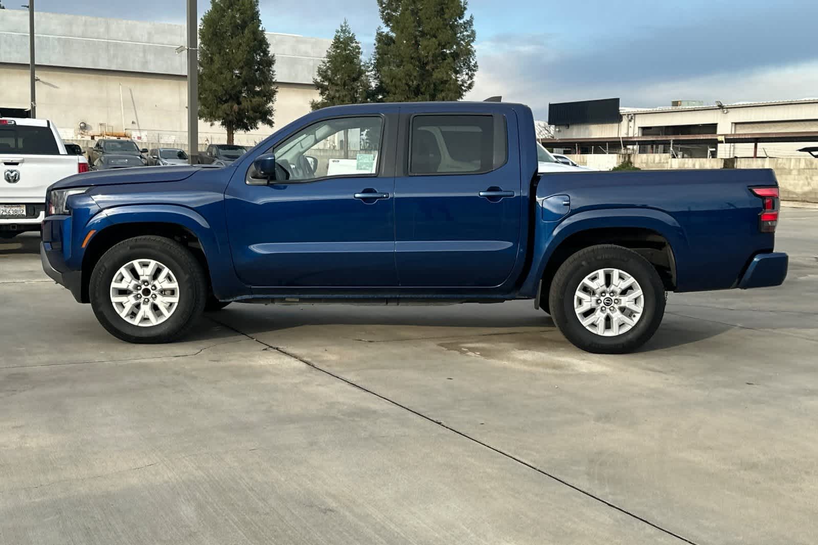 Thumbnail: 2022 Nissan Frontier - 6