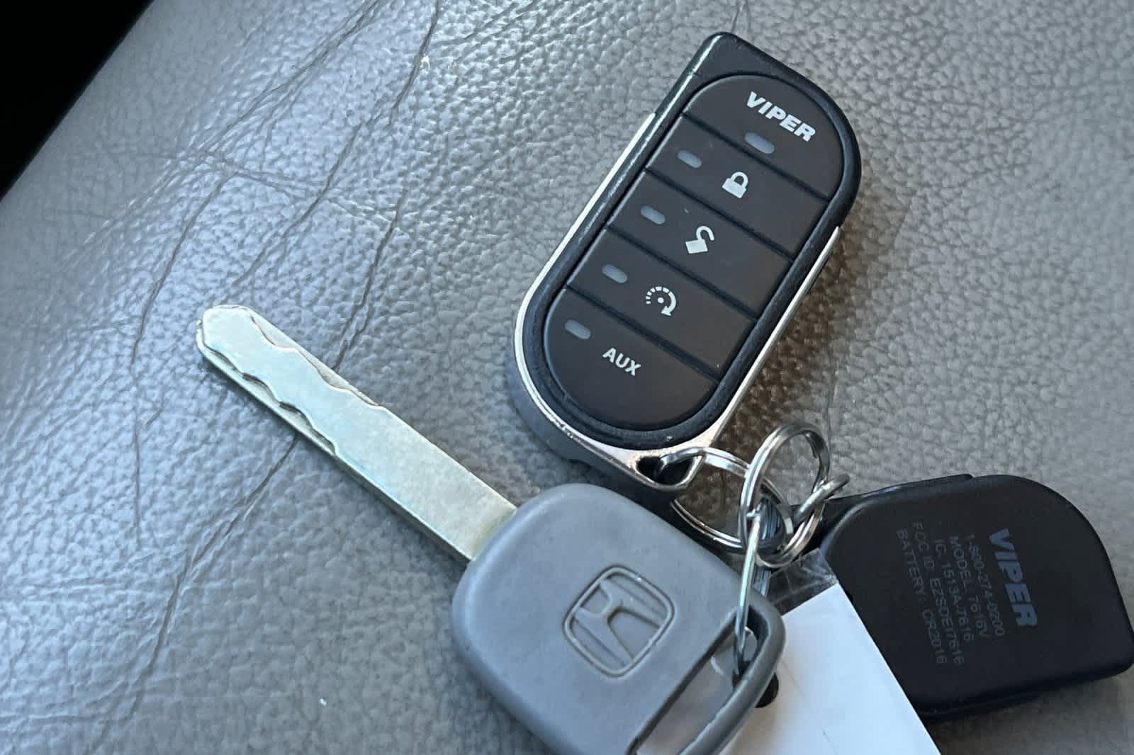 Thumbnail: 2011 Honda Odyssey - 31