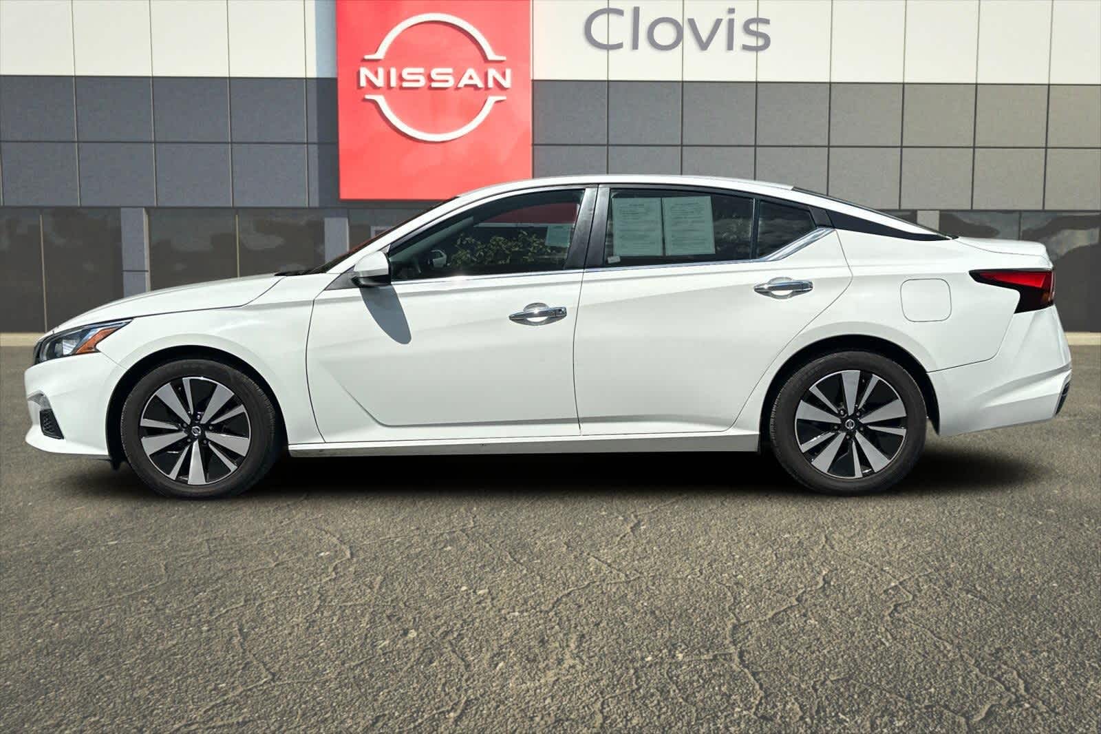 Thumbnail: 2021 Nissan Altima - 6