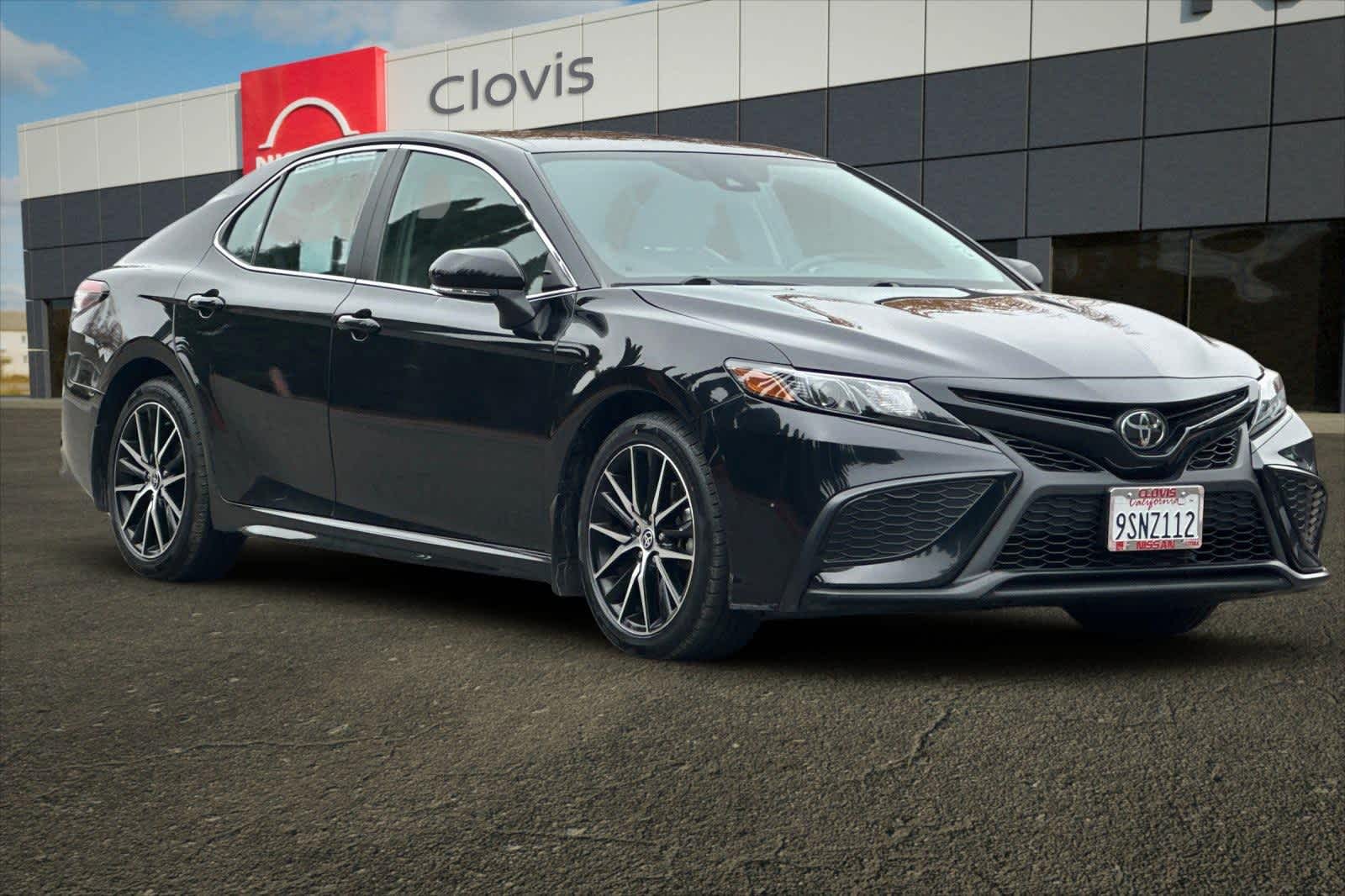 Thumbnail: 2023 Toyota Camry - 10