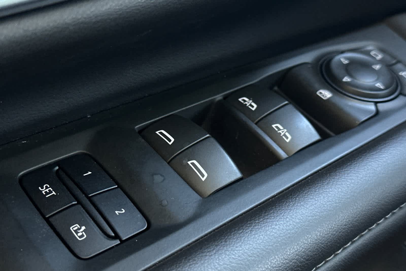 Thumbnail: 2021 Chevrolet Tahoe - 16
