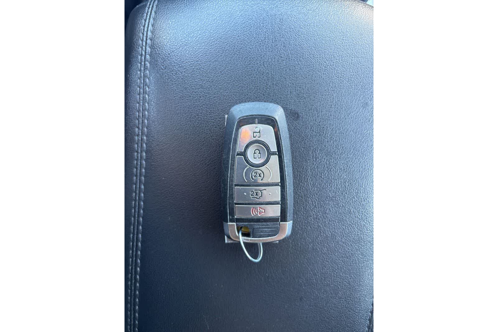 Thumbnail: 2022 Ford Edge - 20