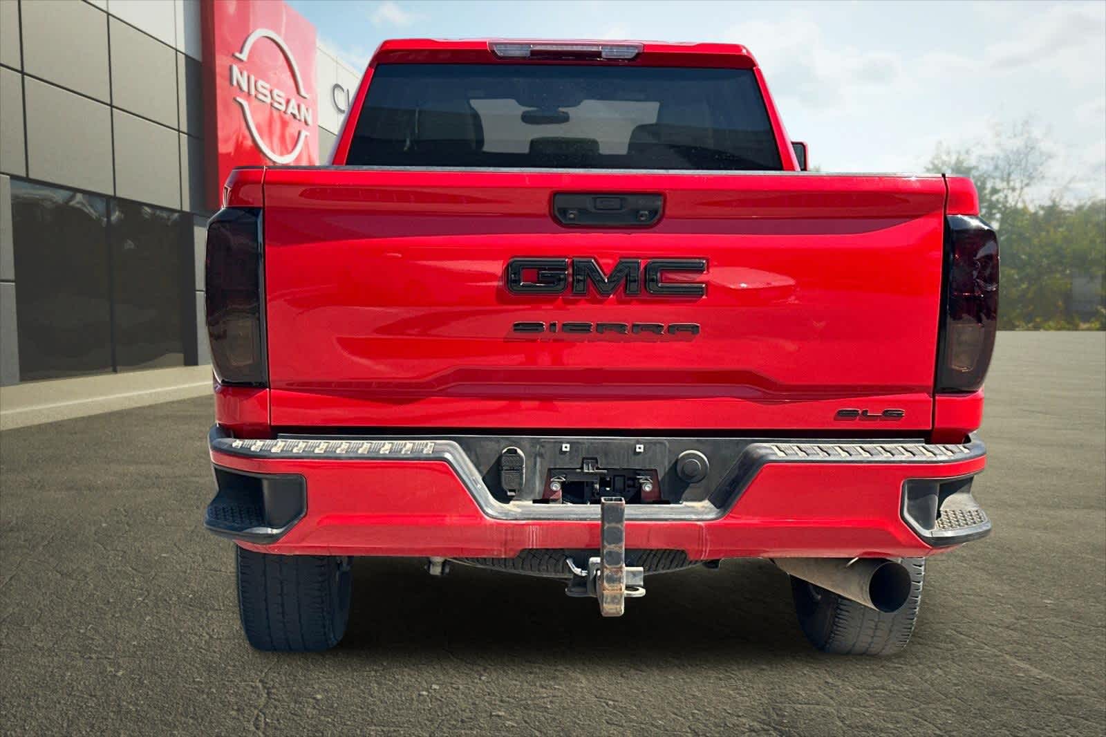 Thumbnail: 2022 GMC Sierra 3500 - 8