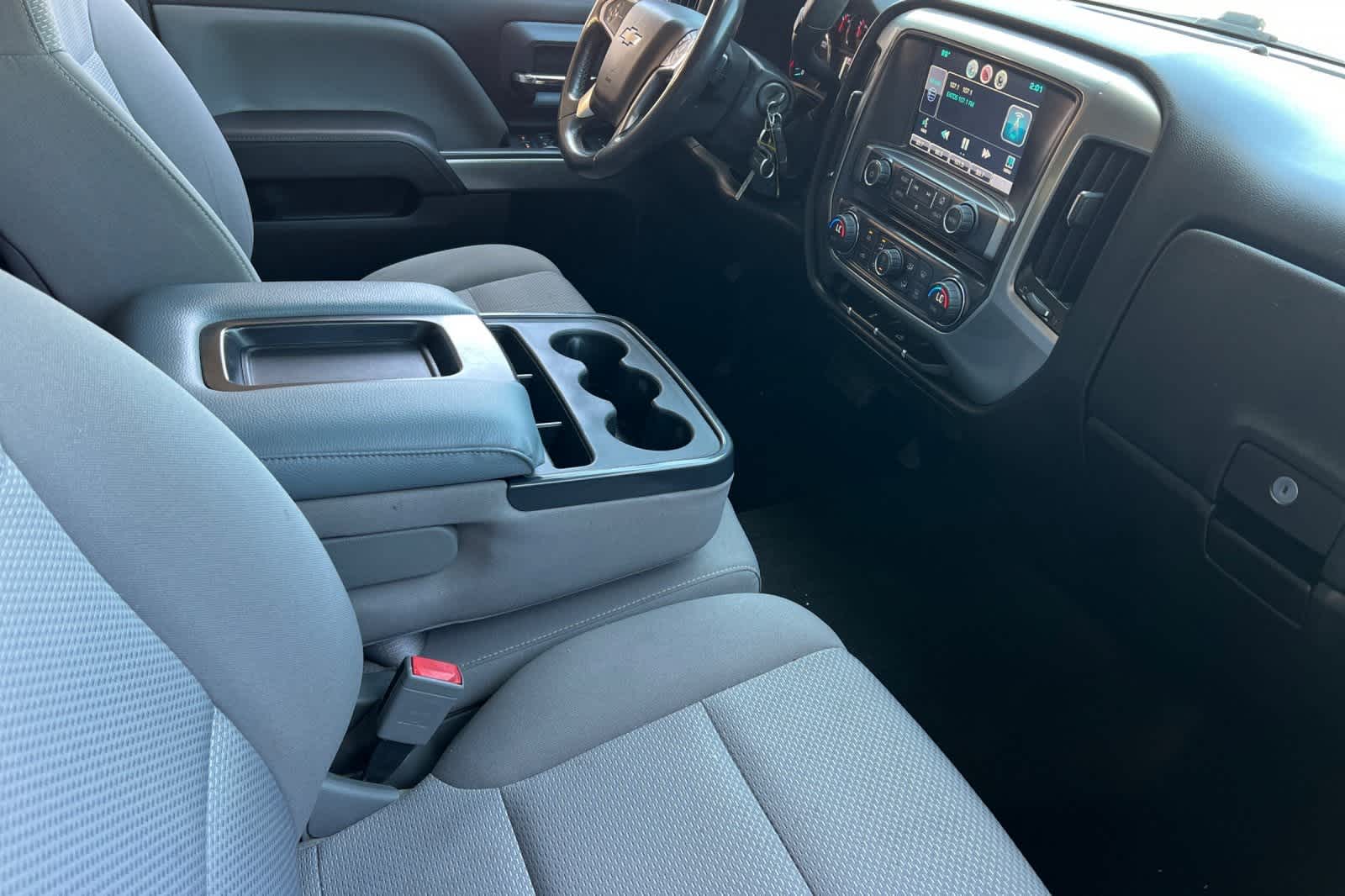 Thumbnail: 2015 Chevrolet Silverado 1500 - 19