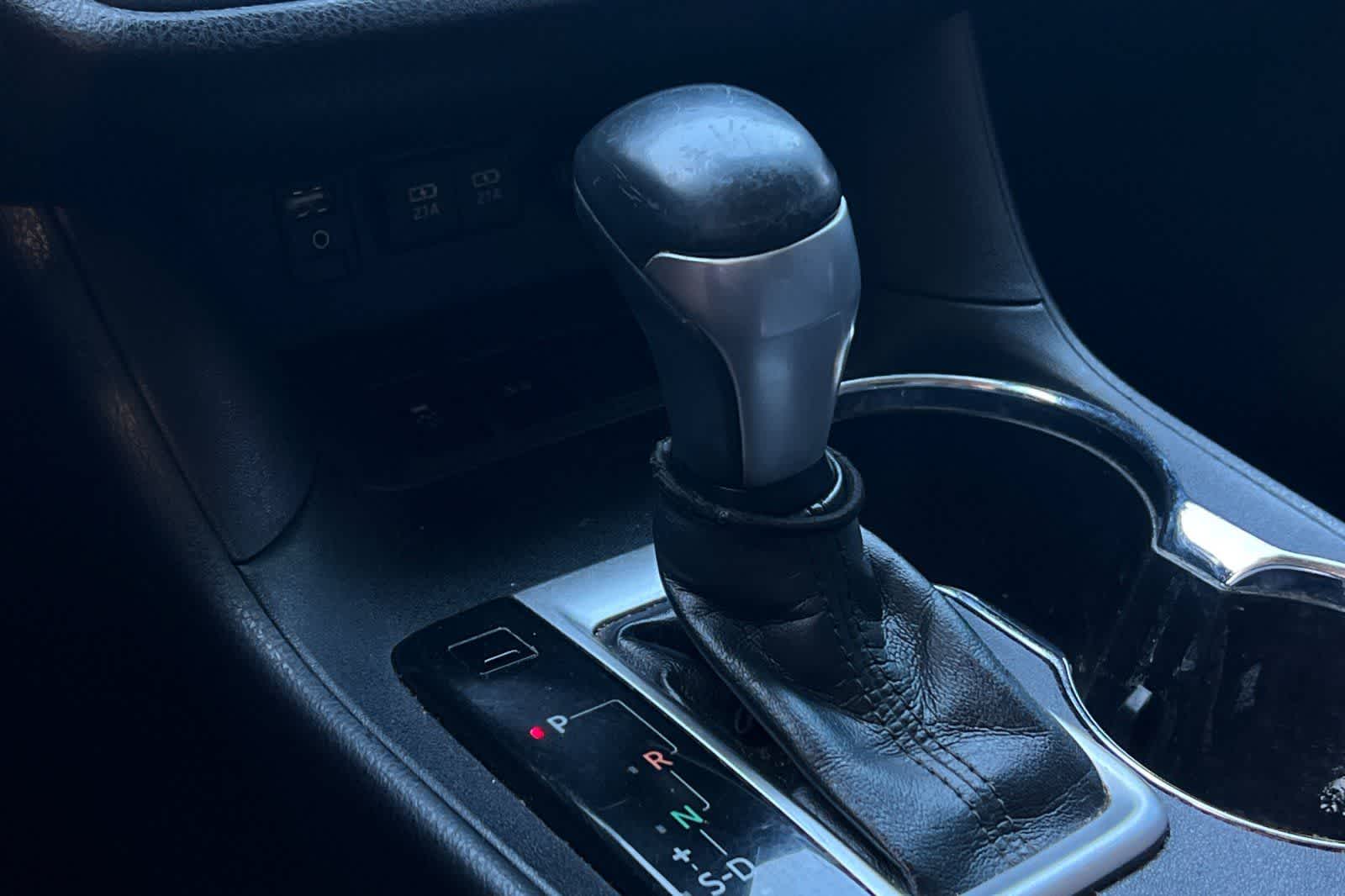 Thumbnail: 2018 Toyota Highlander - 24