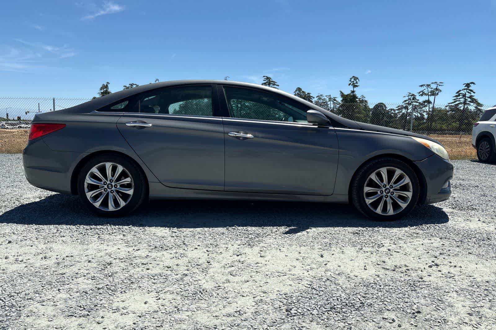 Thumbnail: 2013 Hyundai Sonata - 4