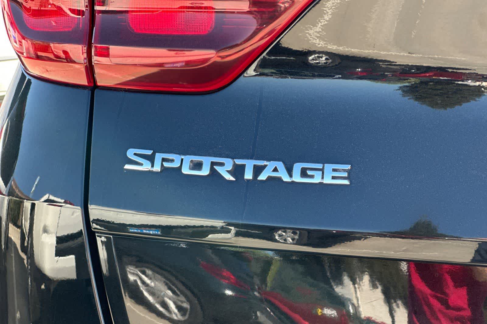 Thumbnail: 2021 Kia Sportage - 17