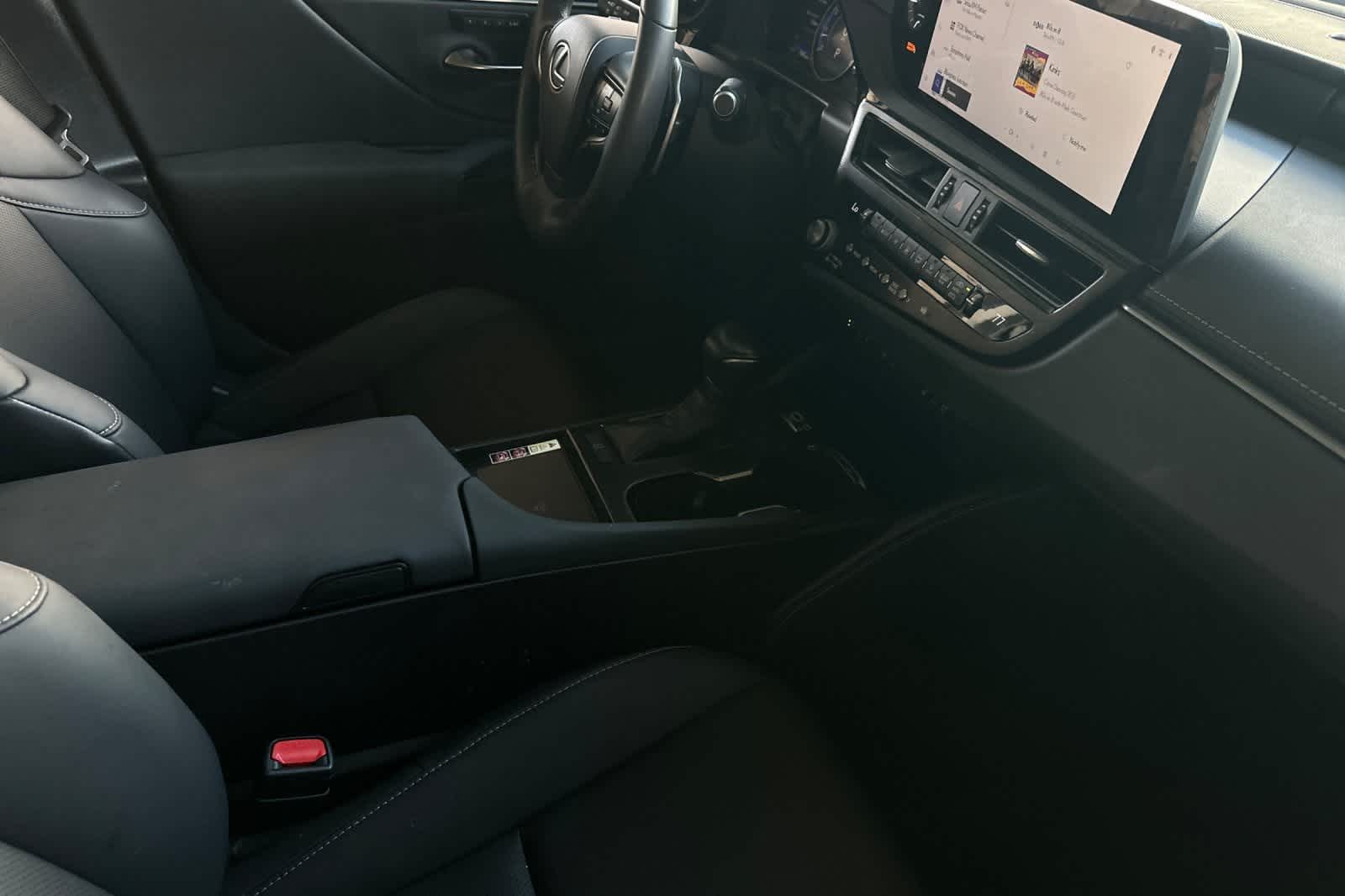 Thumbnail: 2024 Lexus ES - 18