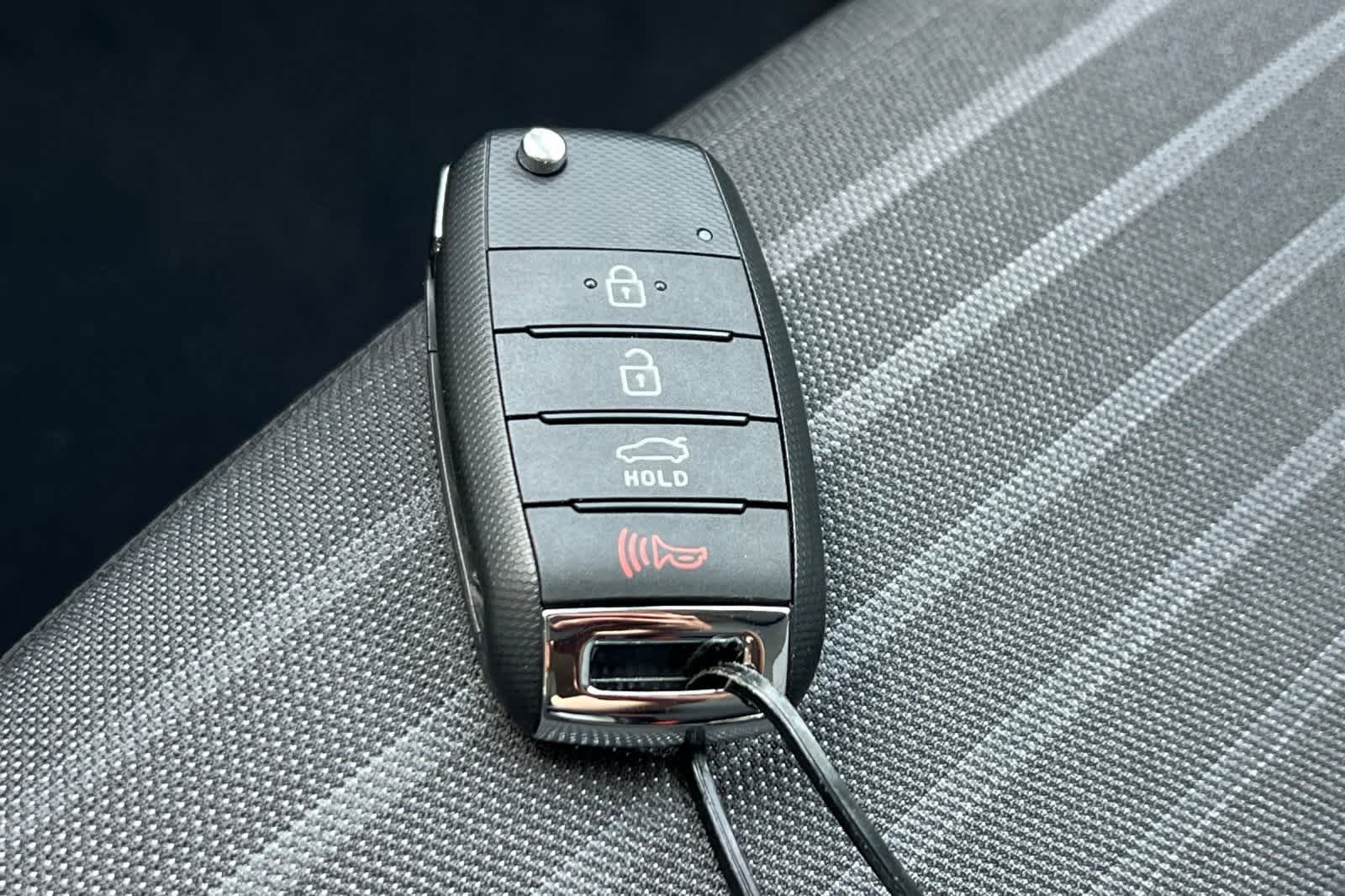 Thumbnail: 2018 Kia Forte - 21