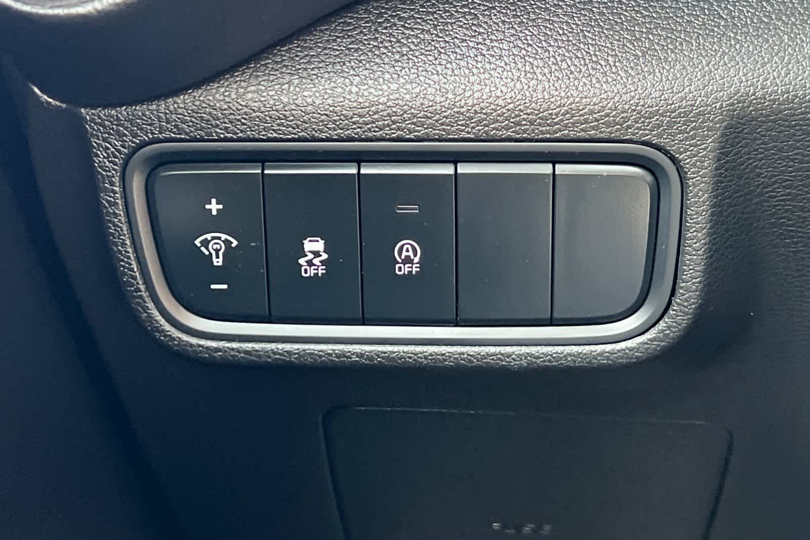 Thumbnail: 2023 Kia Soul - 31