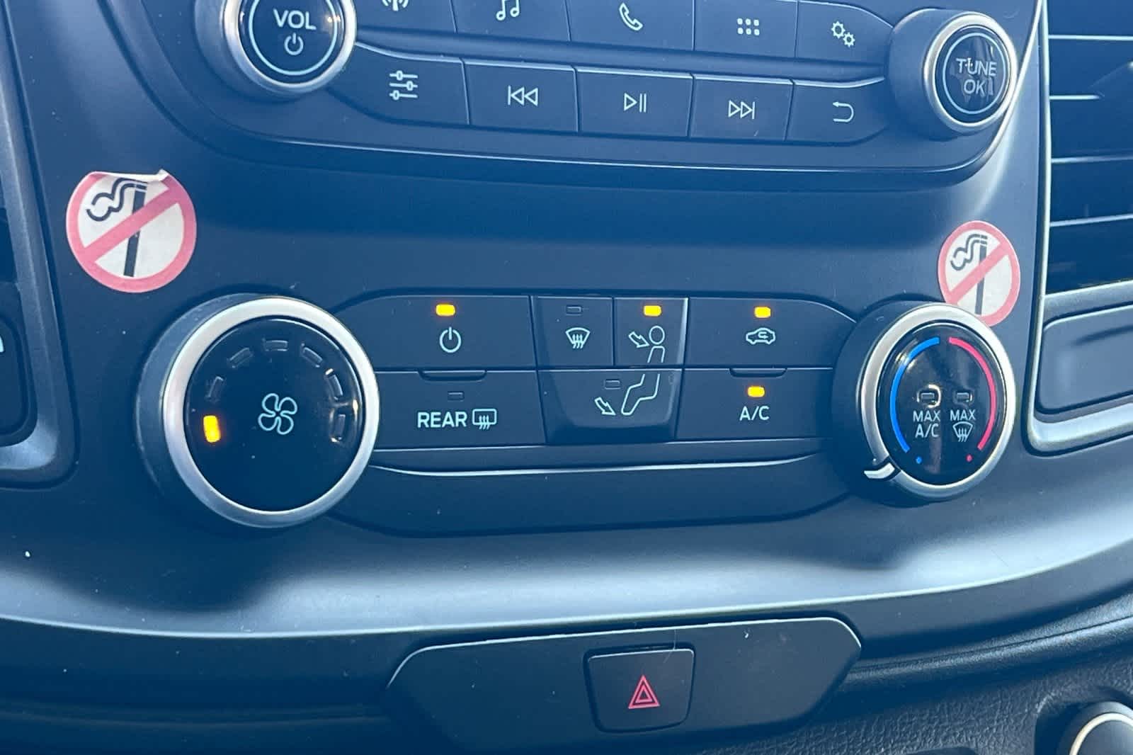 2021 Ford Econoline E-350 22