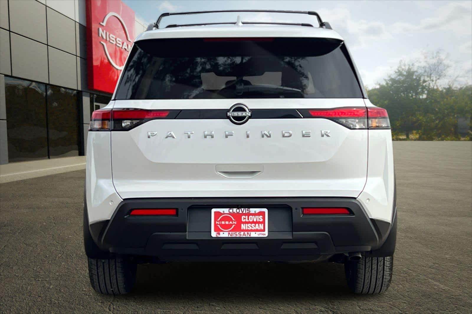 Thumbnail: 2025 Nissan Pathfinder - 8