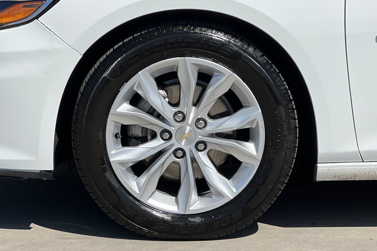 Thumbnail: 2023 Chevrolet Malibu - 35