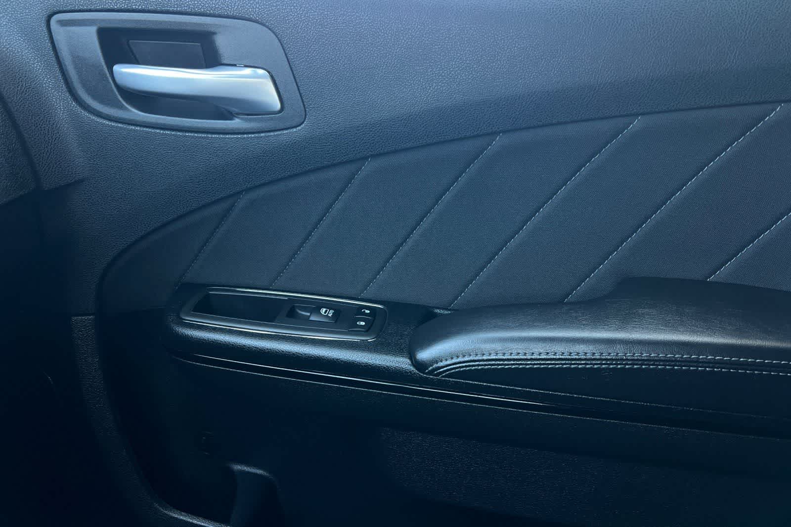 Thumbnail: 2019 Dodge Charger - 20