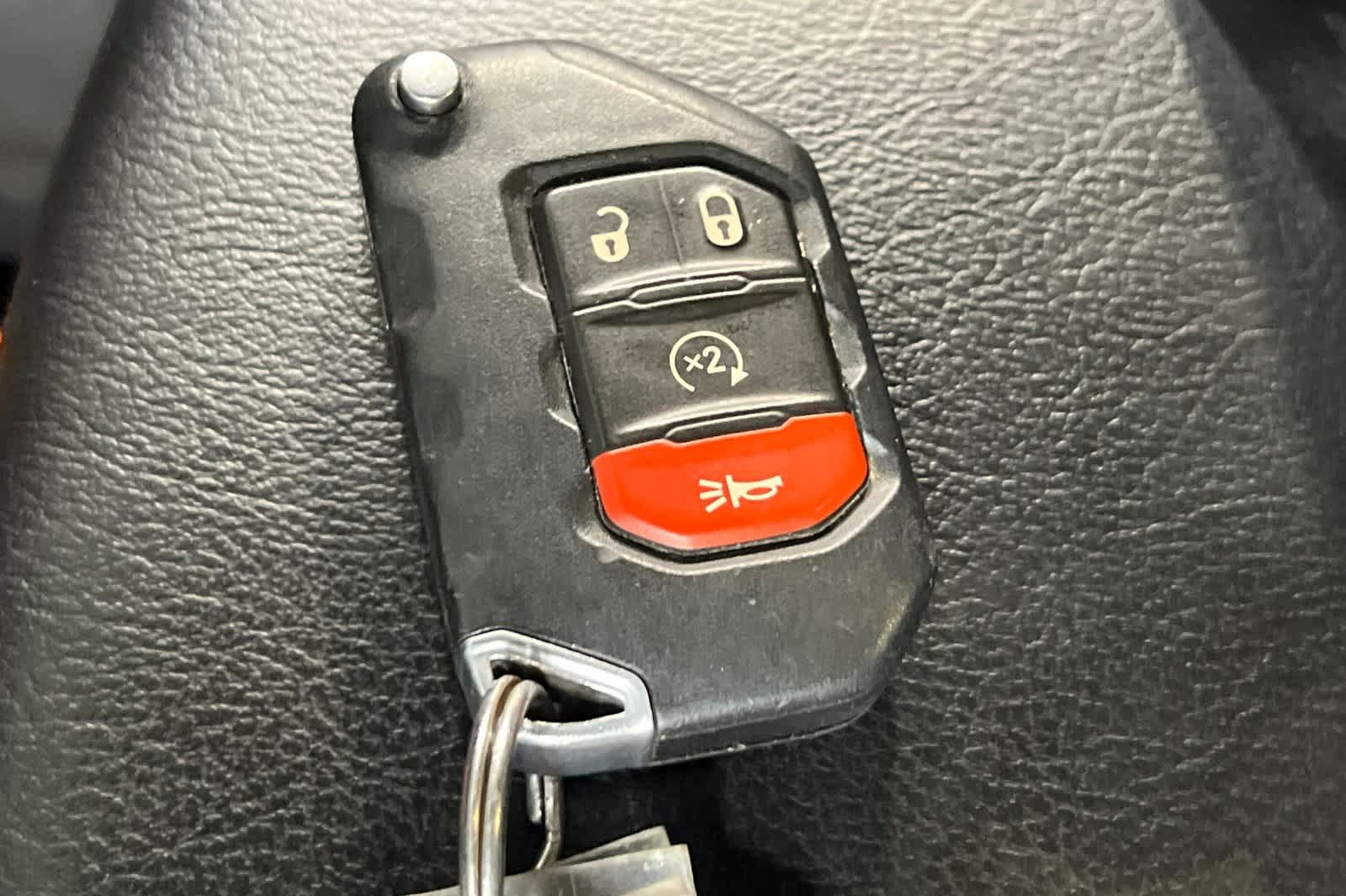 Thumbnail: 2019 Jeep Wrangler - 29