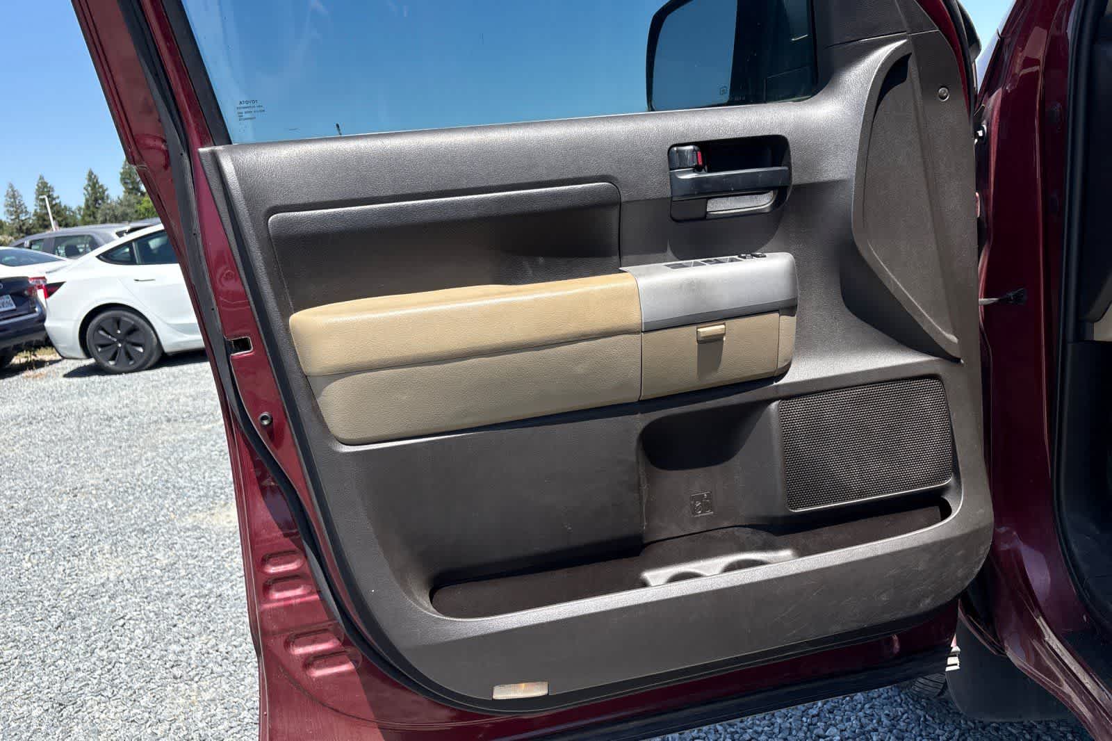 Thumbnail: 2008 Toyota Tundra - 15