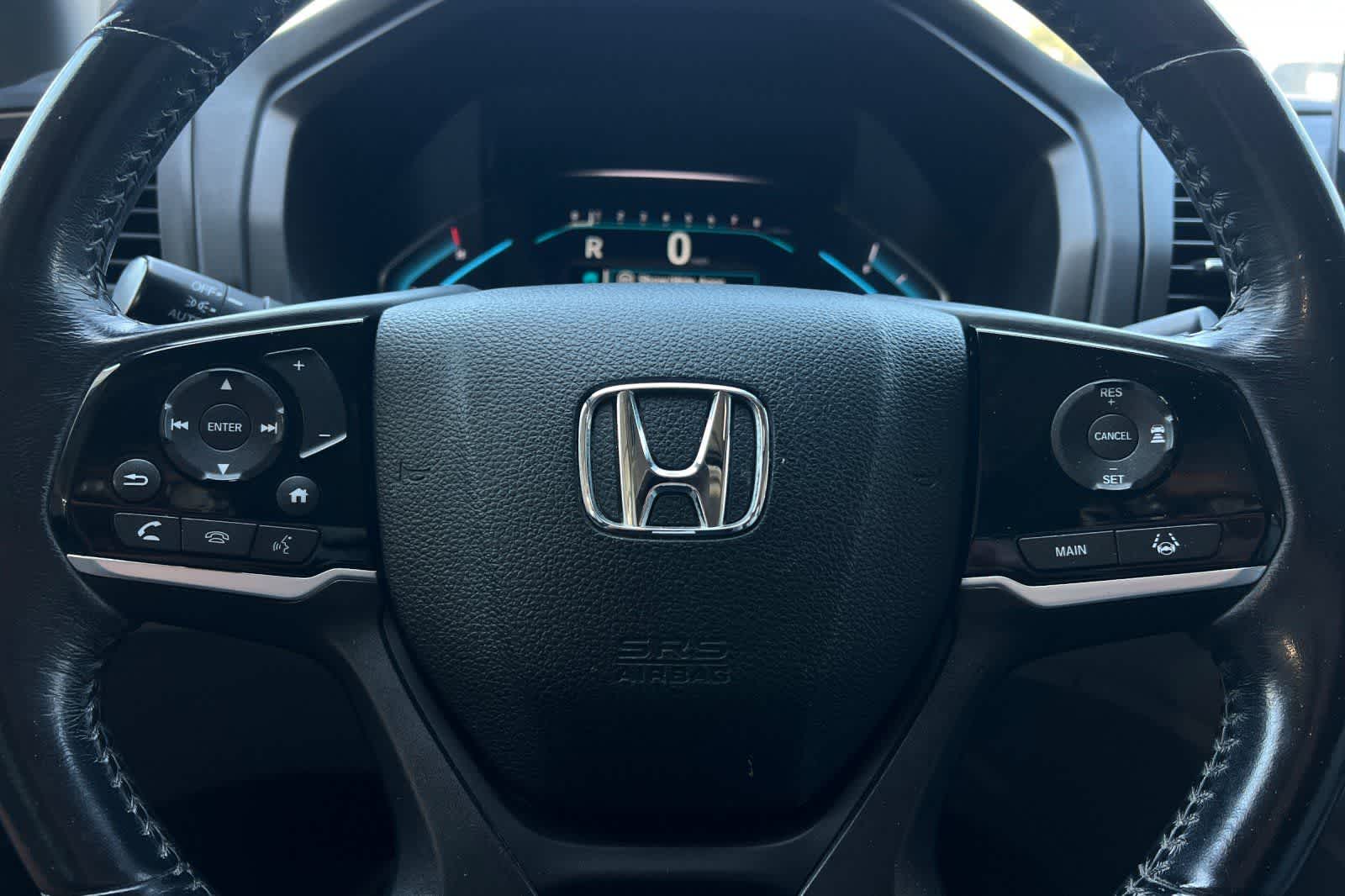 Thumbnail: 2018 Honda Odyssey - 24