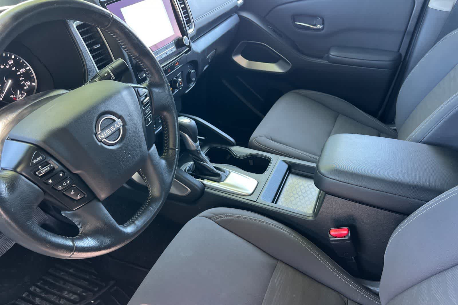 Thumbnail: 2024 Nissan Frontier - 11