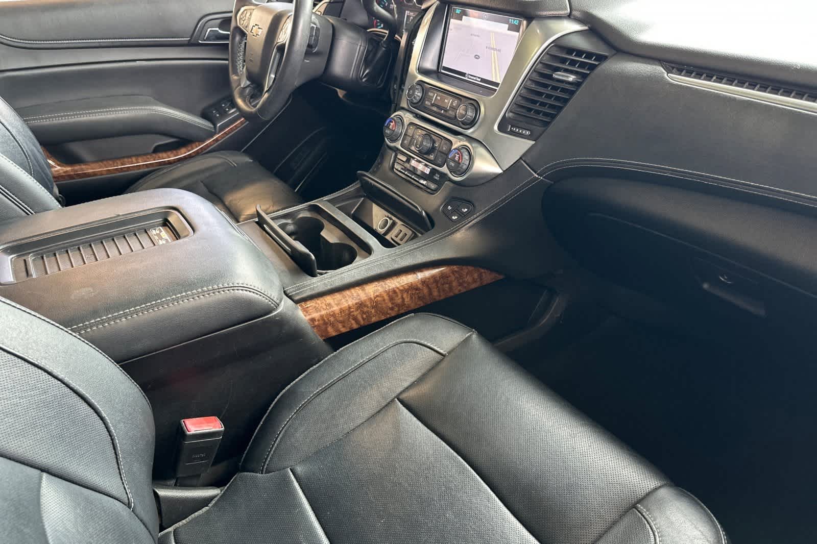 Thumbnail: 2017 Chevrolet Suburban - 19
