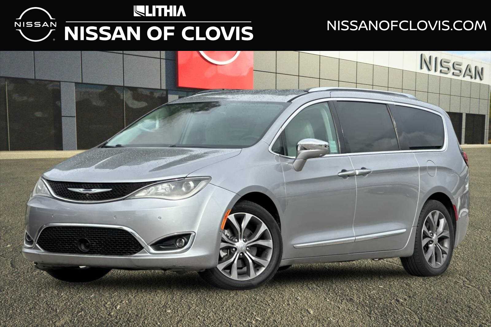 Thumbnail: 2017 Chrysler Pacifica - 1