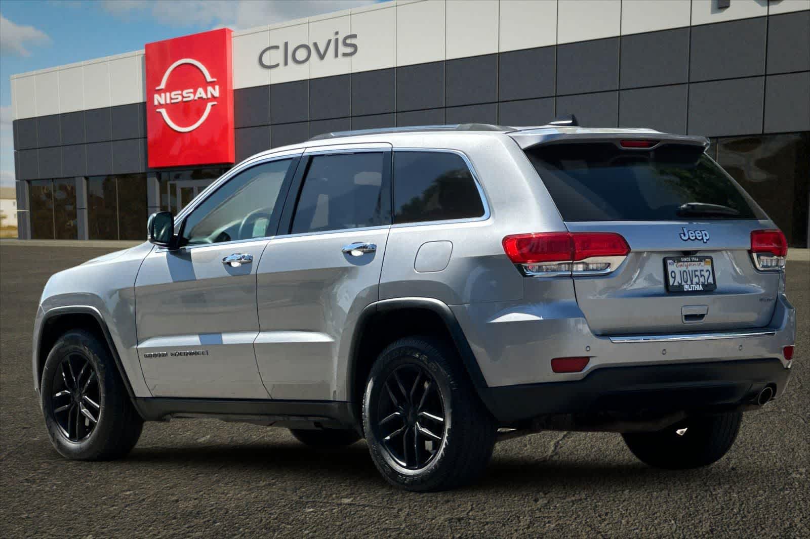 Thumbnail: 2017 Jeep Grand Cherokee - 7