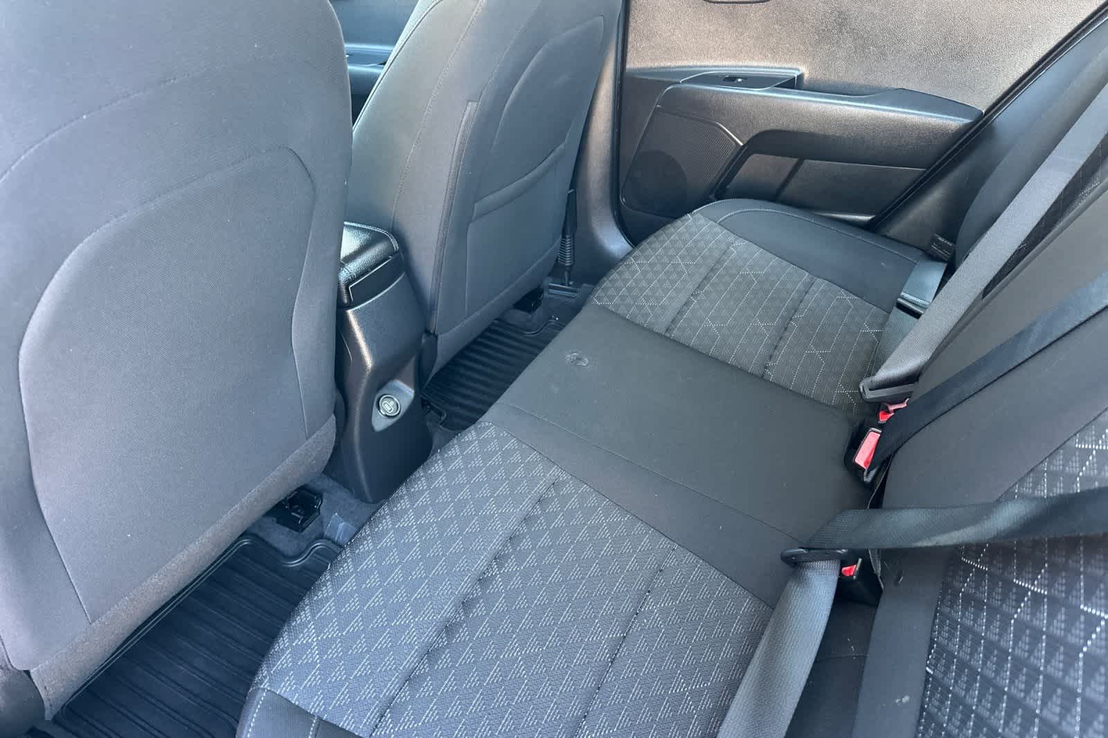 Thumbnail: 2021 Kia Rio - 5