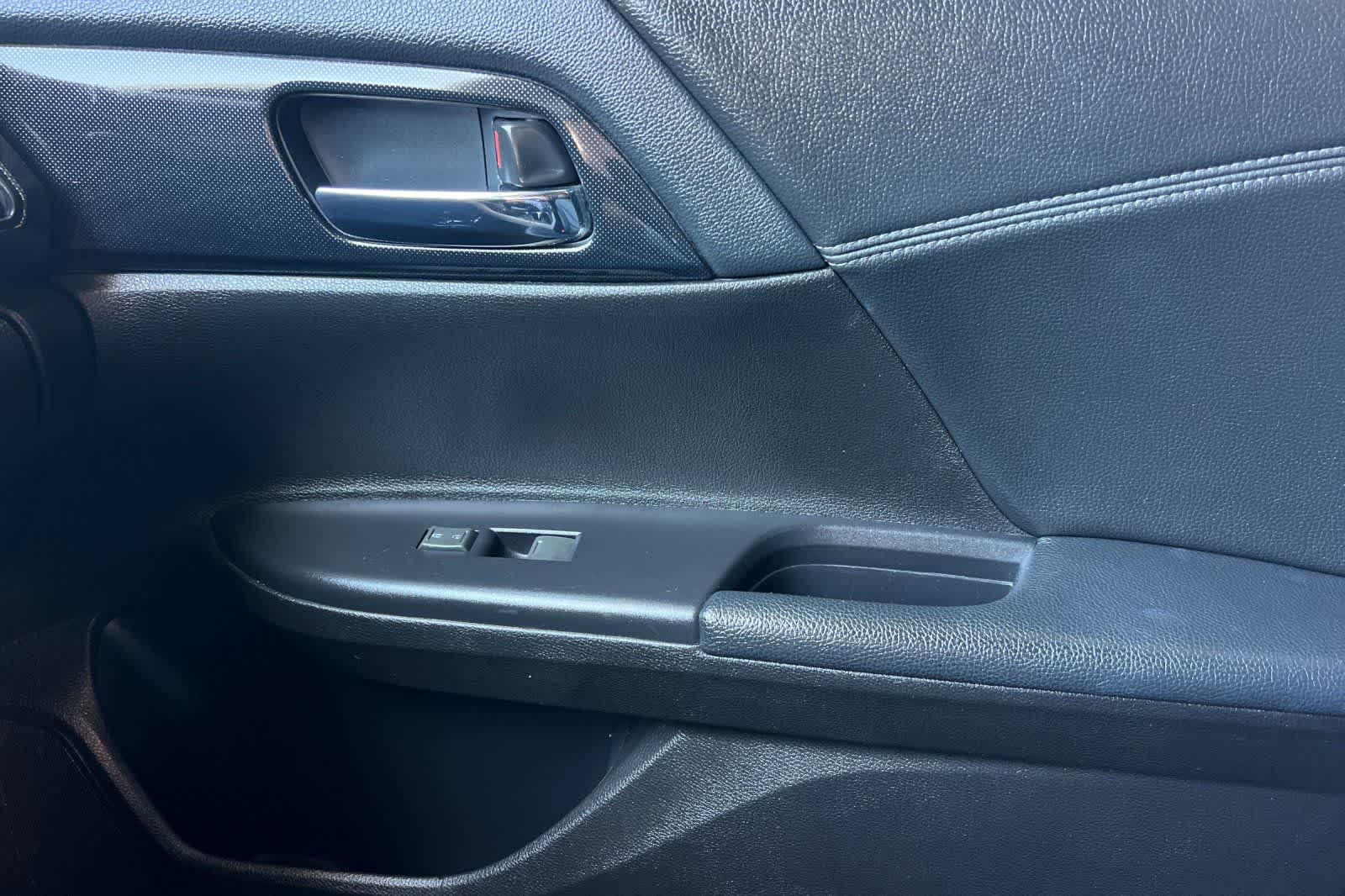 Thumbnail: 2013 Honda Accord - 19