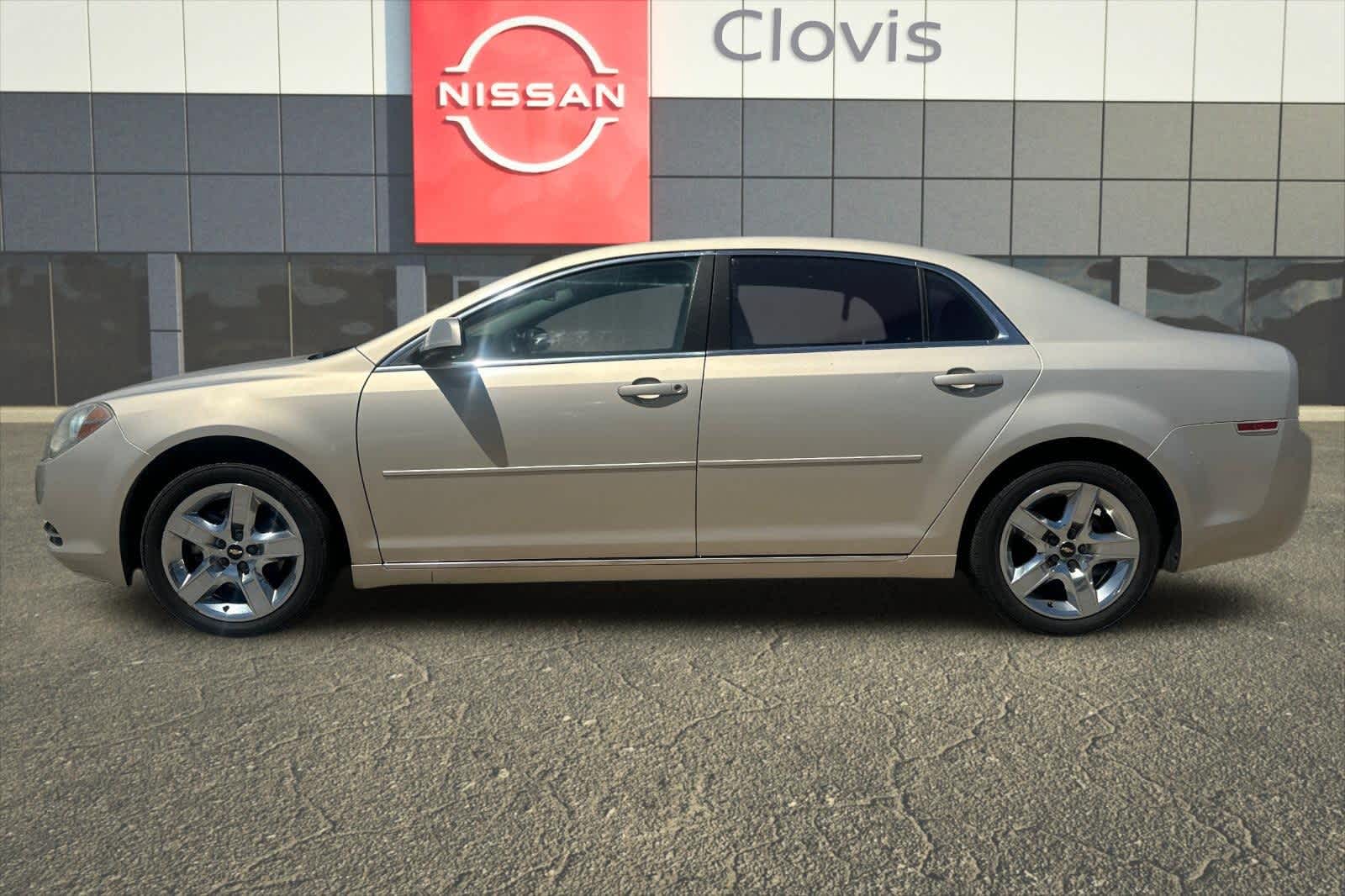 Thumbnail: 2010 Chevrolet Malibu - 6