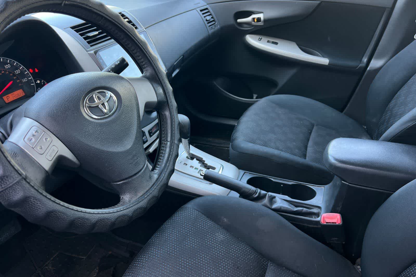 Thumbnail: 2010 Toyota Corolla - 14