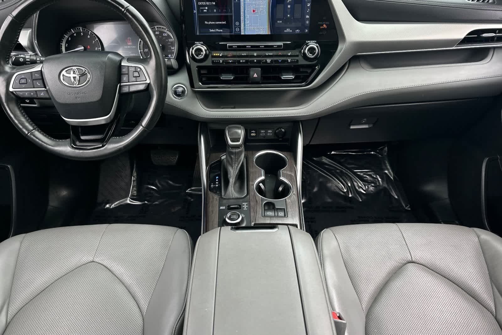 Thumbnail: 2022 Toyota Highlander - 4