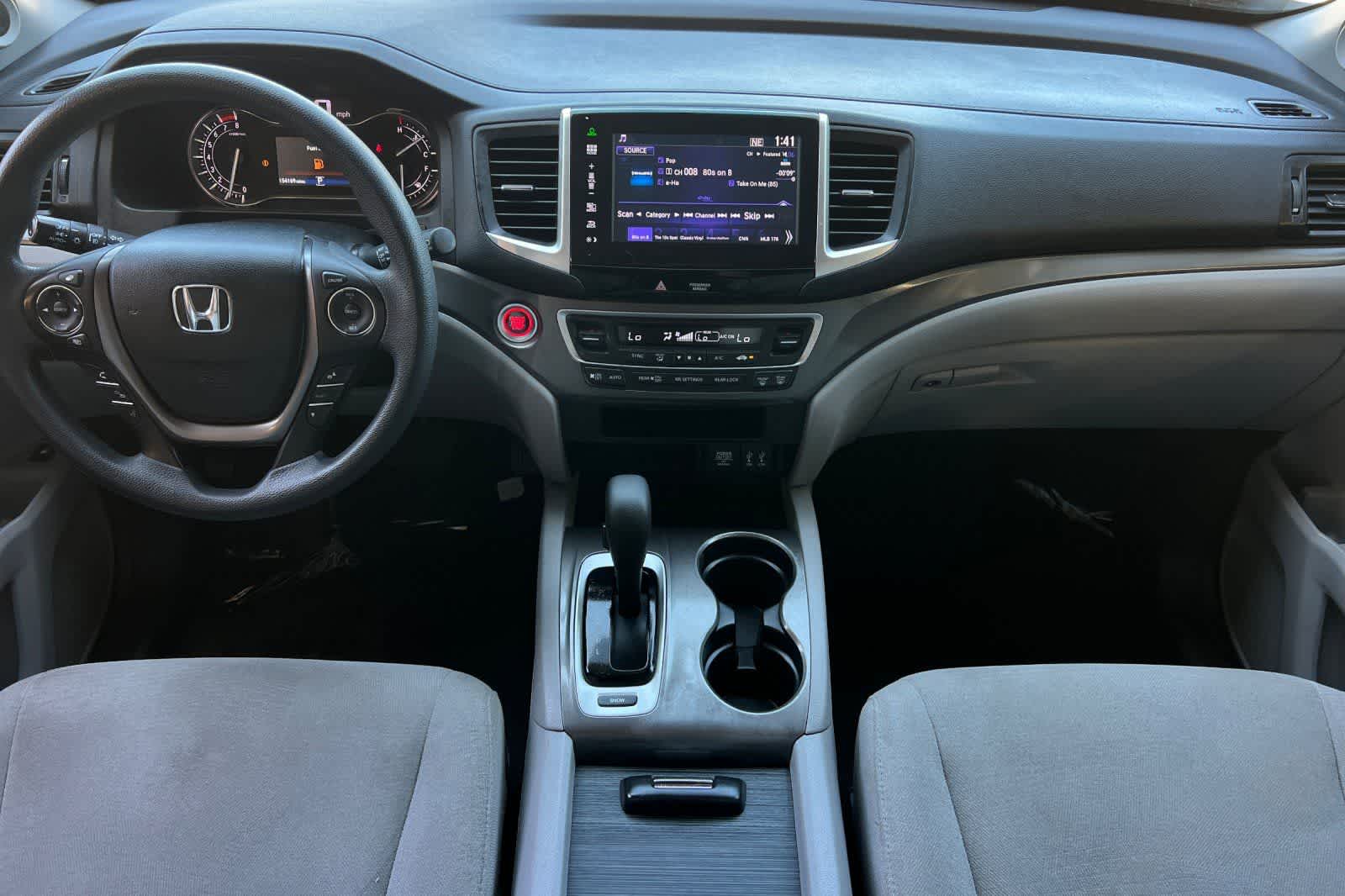 Thumbnail: 2016 Honda Pilot - 4