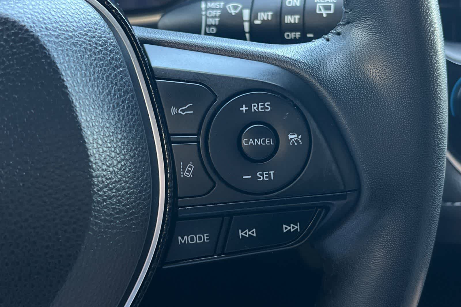 Thumbnail: 2021 Toyota Corolla - 27